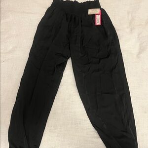 Xhilaration Grey Women's Waist Pants size M.   New with Tags